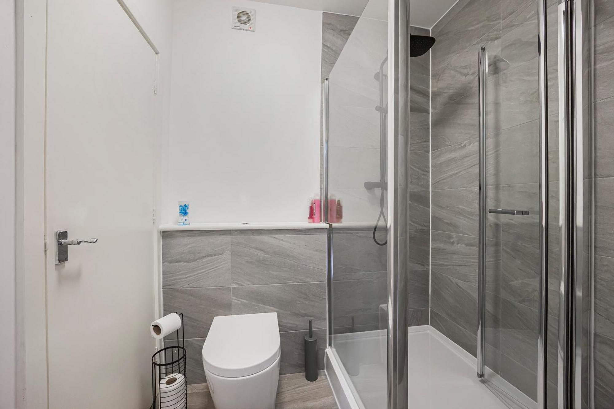 London Haven At Rutland House Apartment Ilford Ngoại thất bức ảnh